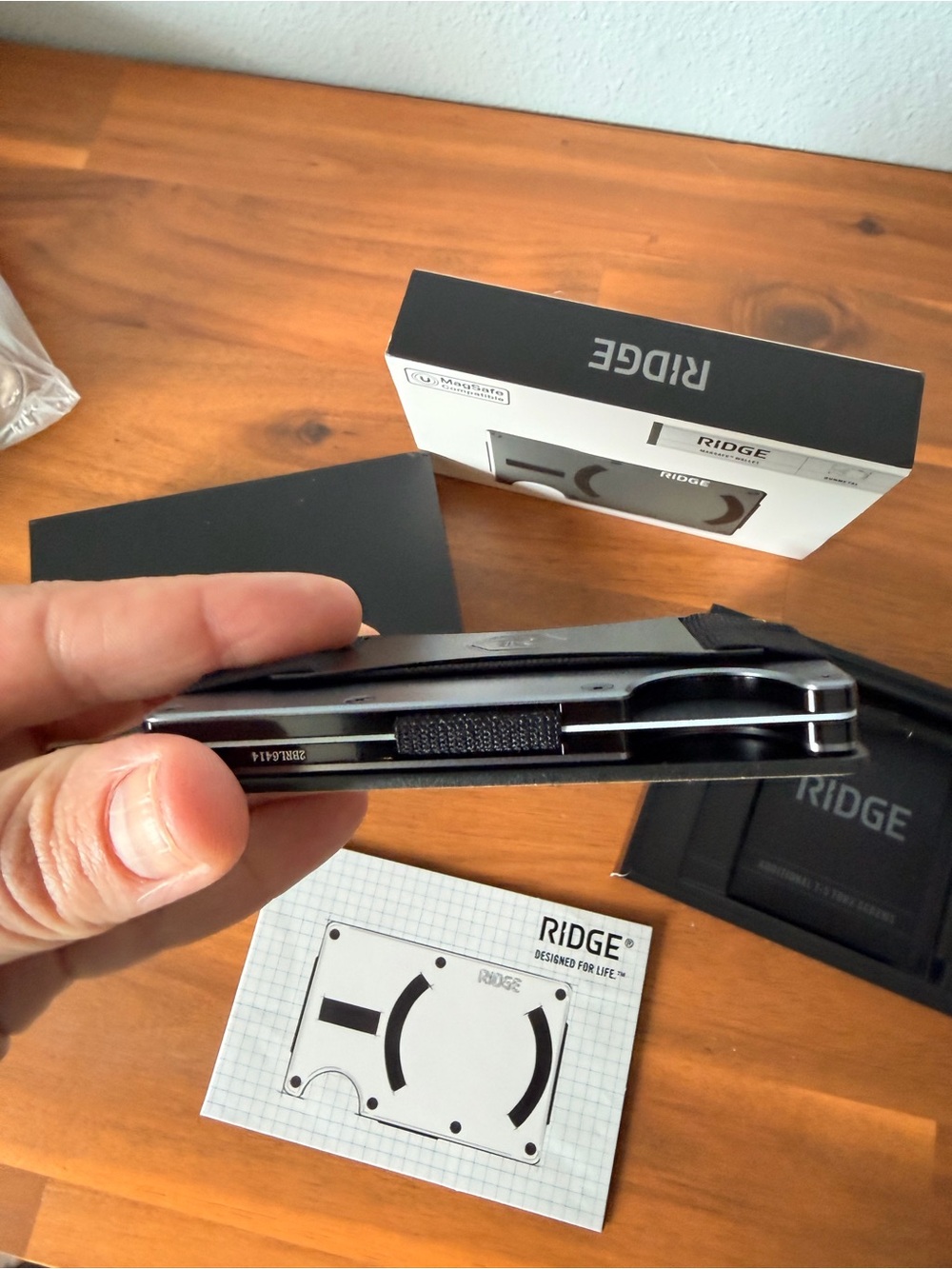 Ridge MagSafe Compatible Gunmetal Wallet - RIDGE - Picture 8 of 11